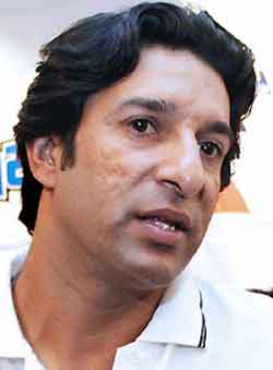 wasim-akram-wants-the-100-th-centuries-from-sachin-in-the-2000-th-test-in-lords