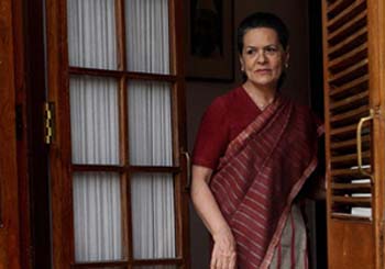 sonia gandhi back to delhi after surgery done in us